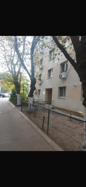 Unirii, Mall Vitan, Aleea Moruzzi, garsoniera