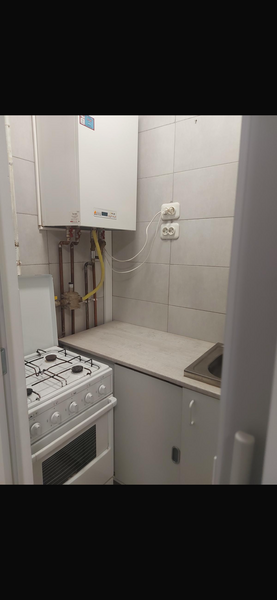 Unirii, Mall Vitan, Aleea Moruzzi, garsoniera